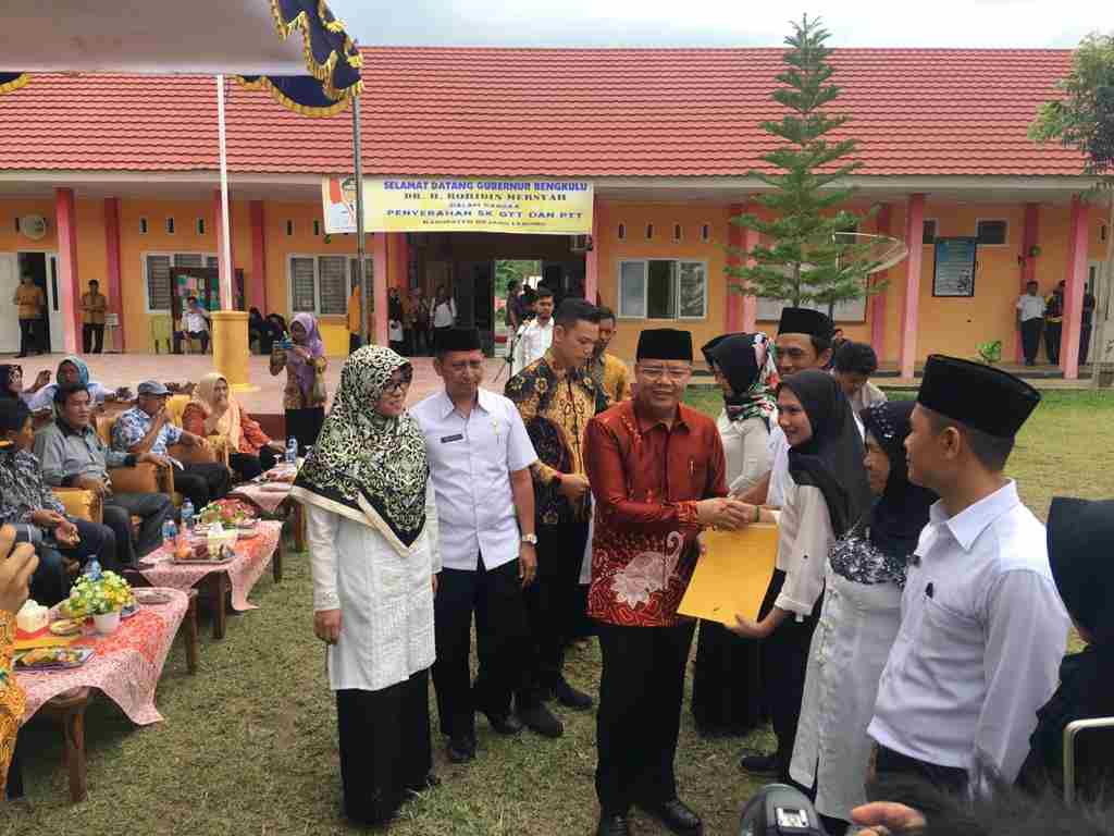 Gaji GTT dan PTT Masih Dibawah Standar