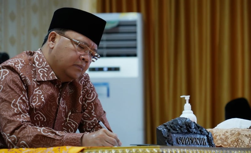Gubernur Bengkulu Rohidin Mersyah