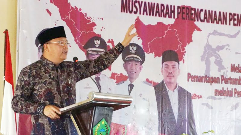 Gubernur Bengkulu Rohidin Mersyah