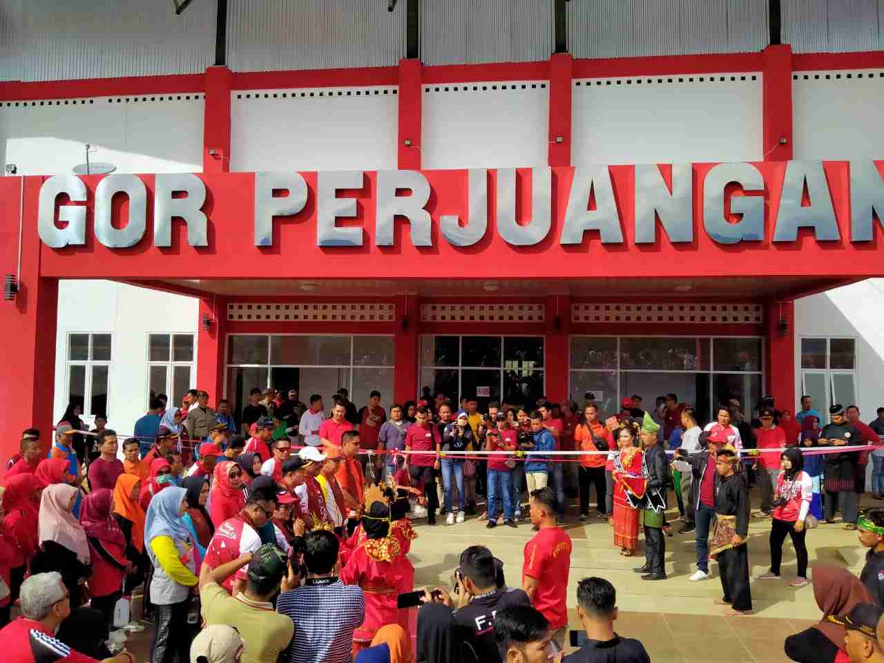 Usai Resmikan GOR Perjuangan, Mian Ambisi Bangun Sport Centre