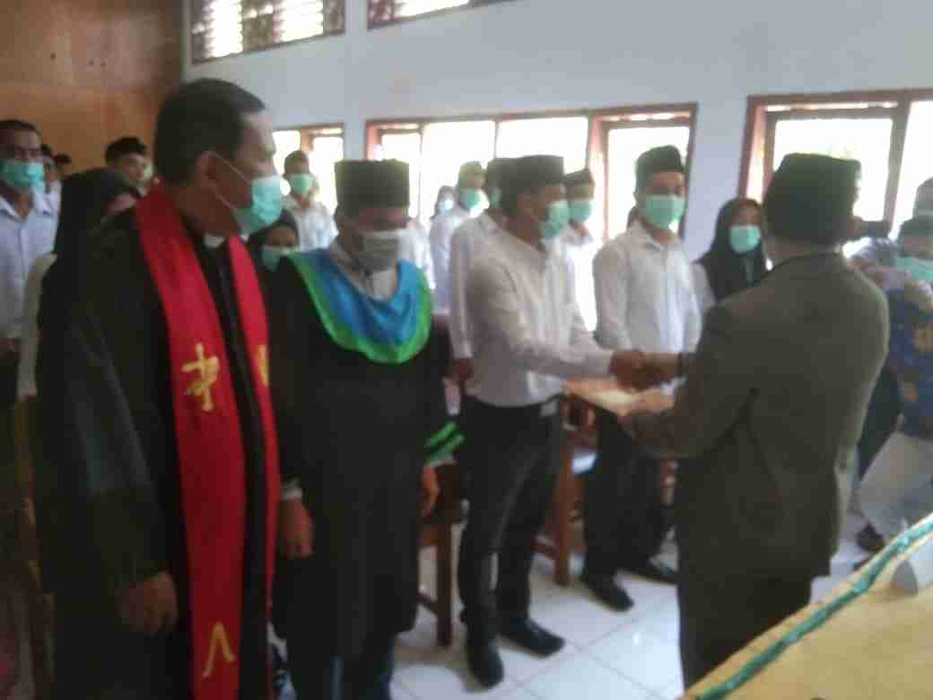 Gunakan Masker, KPU Kaur Lantik PPS Kecamatan Maje