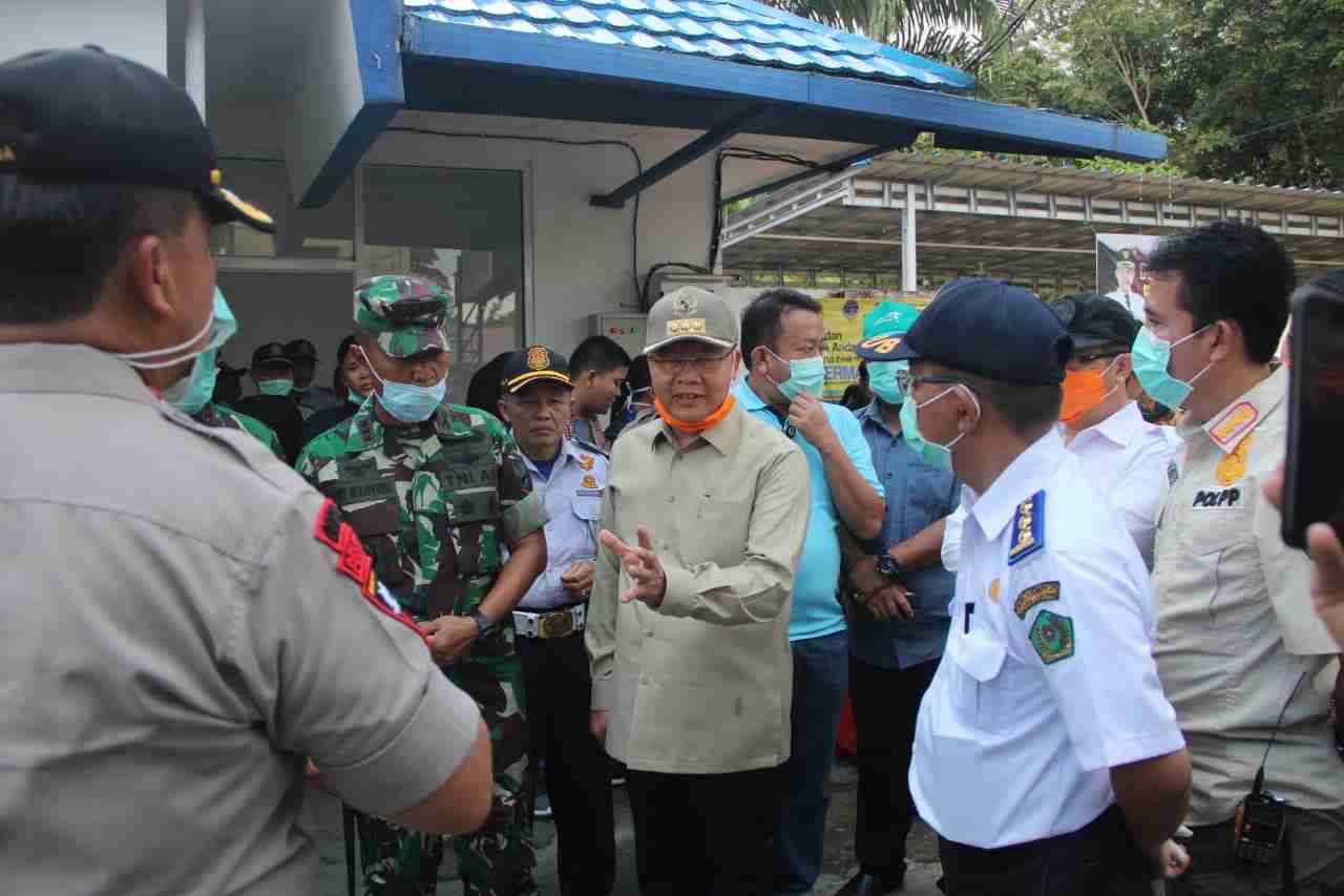 Kompak Perangi Pandemi Covid-19, Gubernur Rohidin Tinjau Pintu Masuk Perbatasan
