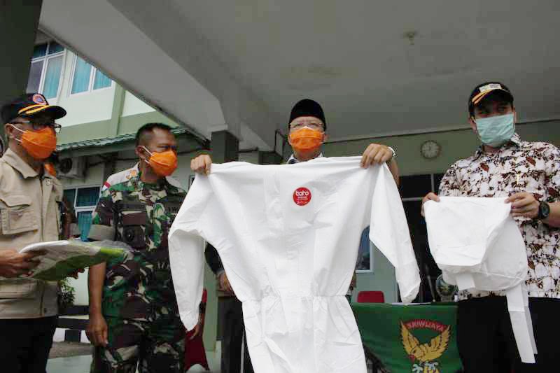 Bengkulu Dapat Bantuan 2000 Set APD dari Mabes TNI
