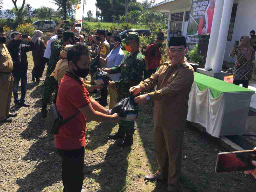 Ribuan Bibit Disalurkan Untuk Jaga Ketahanan Pangan