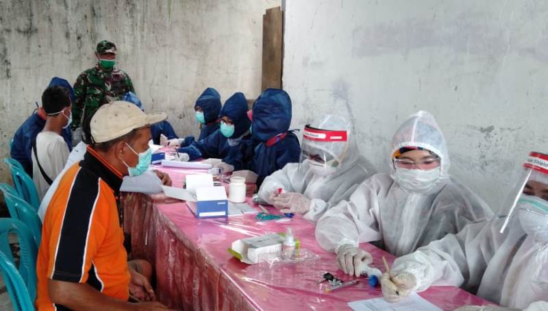 Usai Santri, Giliran Pedagang Ikan Jalani Rapid Test