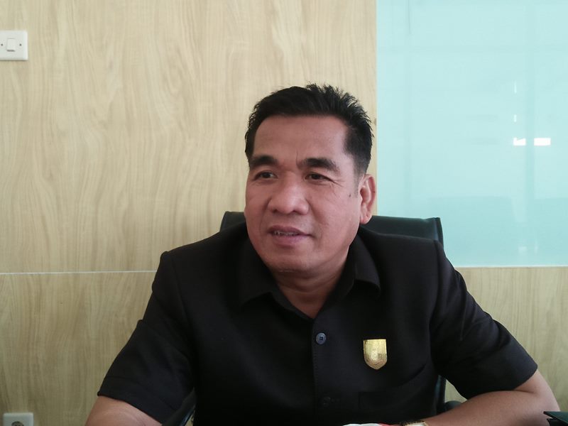 Edwar Samsi Bantu Ibu Namaina