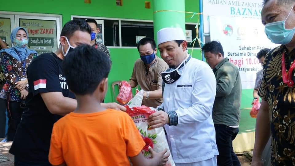 Pemkot Bengkulu Bersinergi, Berbagi 10 Ribu Paket Sembako