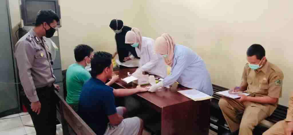 Puluhan Tahanan Polres Rejang Lebong Di Rapid Tes