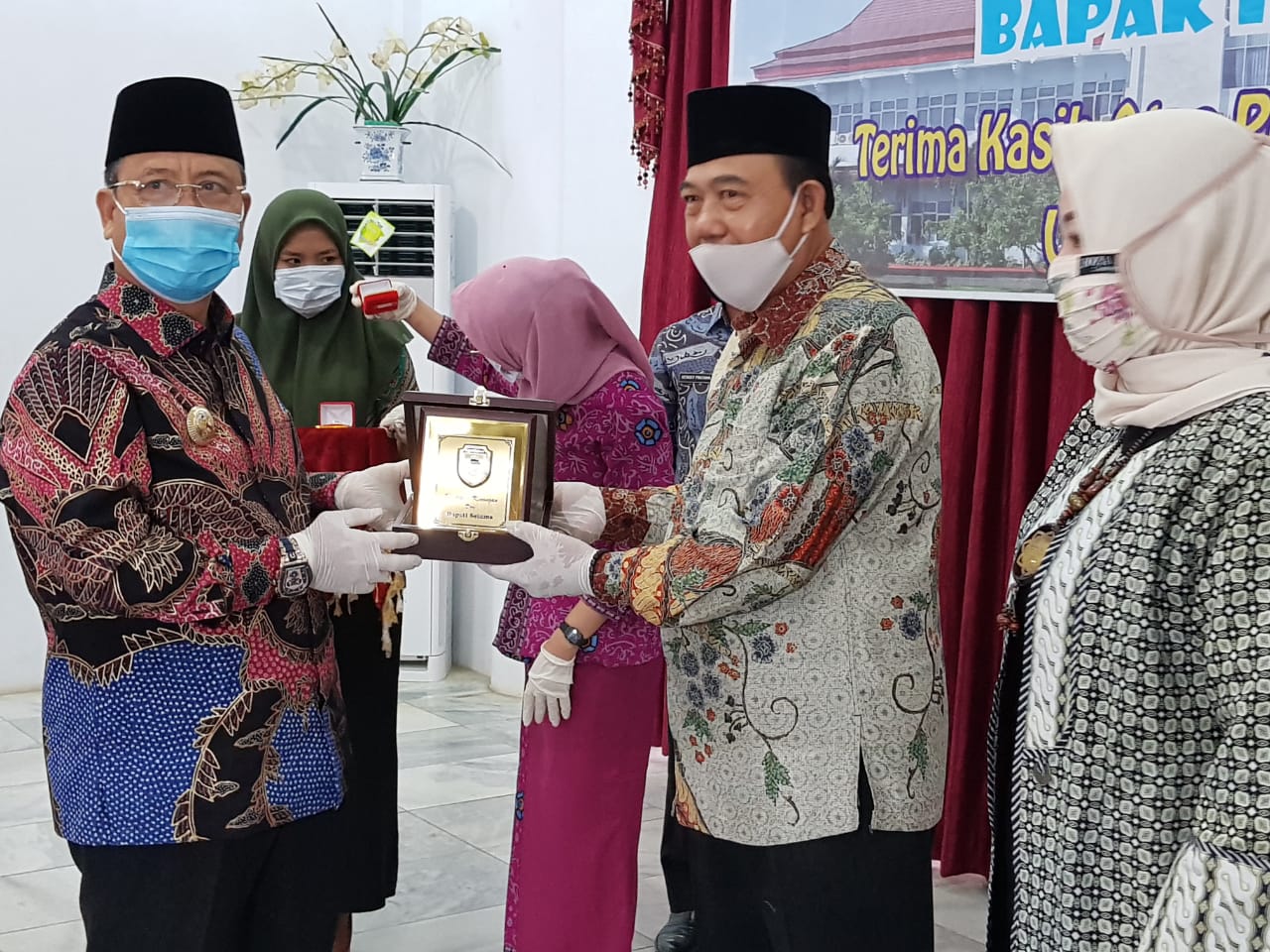 Masuki Purna Tugas, Bupati Bundra Apresiasi Kinerja Sekda Seluma