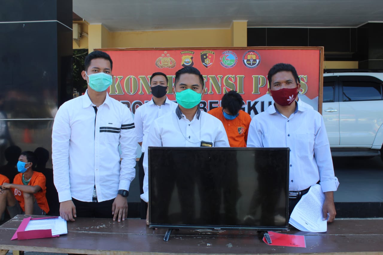 Polres Kota Bengkulu Gelar Press Conference Kasus Penggelapan dan Curat