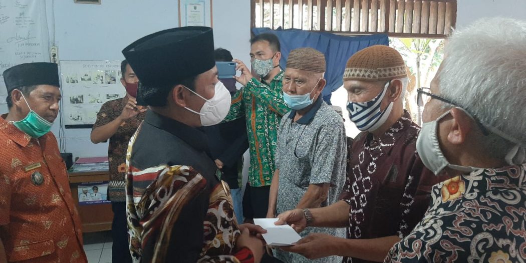 Teruslah Bekerja untuk Masyarakat dan Selalu Bersama Masyarakat