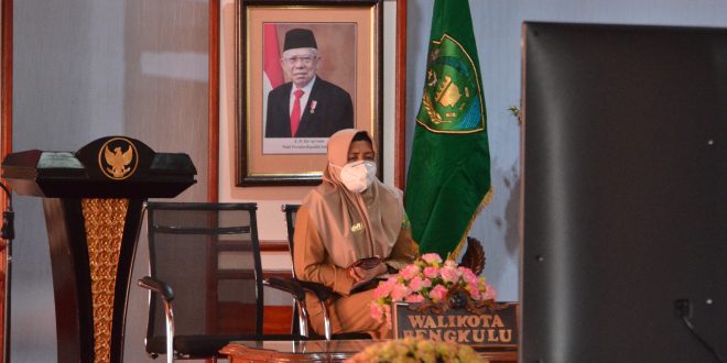 Meskipun Vaksin Sudah Ada, Masyarakat Tetap Harus Mematuhi Protokol Kesehatan