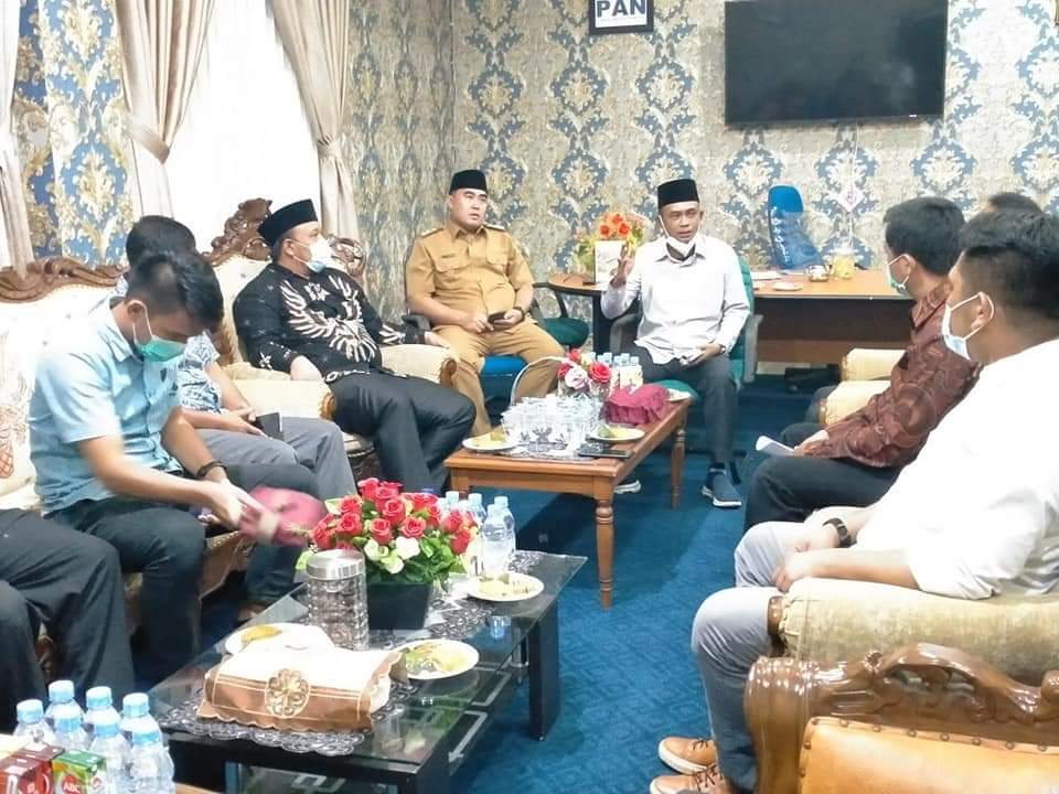 Aliansi Masyarakat Peduli TPU Taman Bahagia Sampaikan Aspirasi ke DPRD