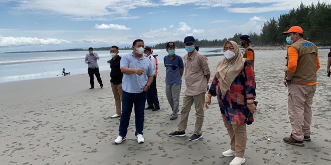 Sekda Kota Bengkulu Imbau Pengunjung Patuhi Prokes hingga Larang Berenang di Pantai