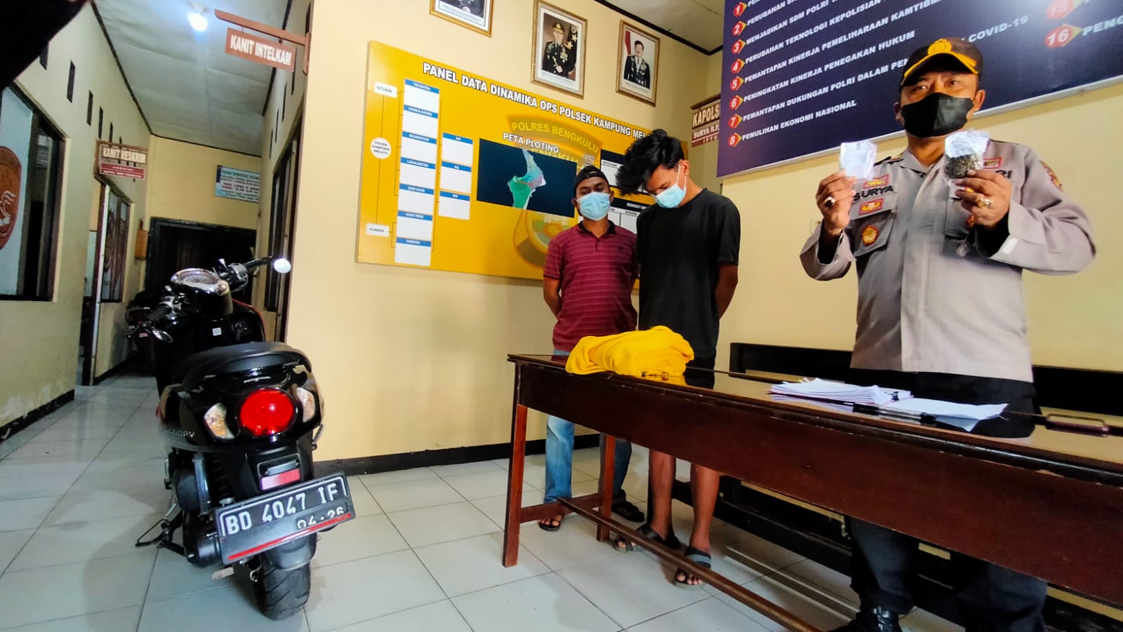 Polisi Grebek Pabrik Miras Jenis Tuak di Kota Bengkulu