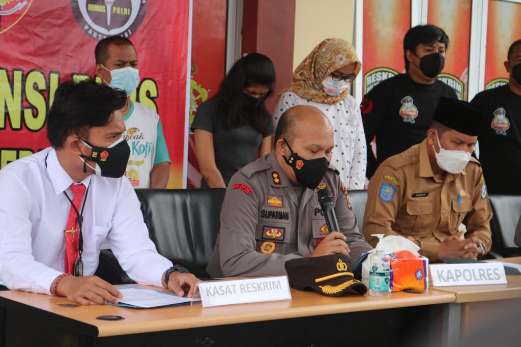 Berlagak Bisa Angkat PNS, Lima Pegawai Honorer Ini Diringkus Polisi