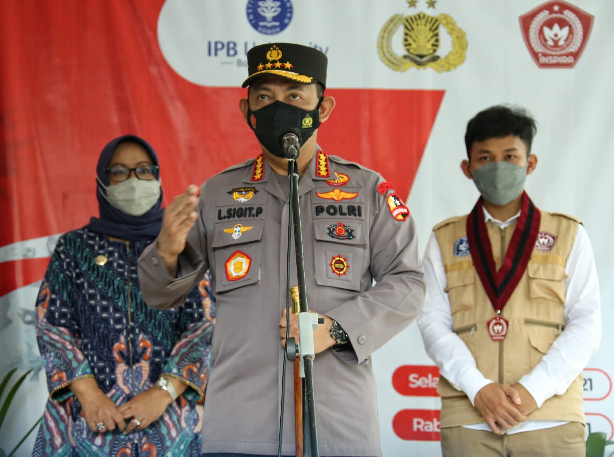 Kapolri Tegaskan Siap Bekerja Sama dengan Semua Pihak untuk Percepat Vaksinasi