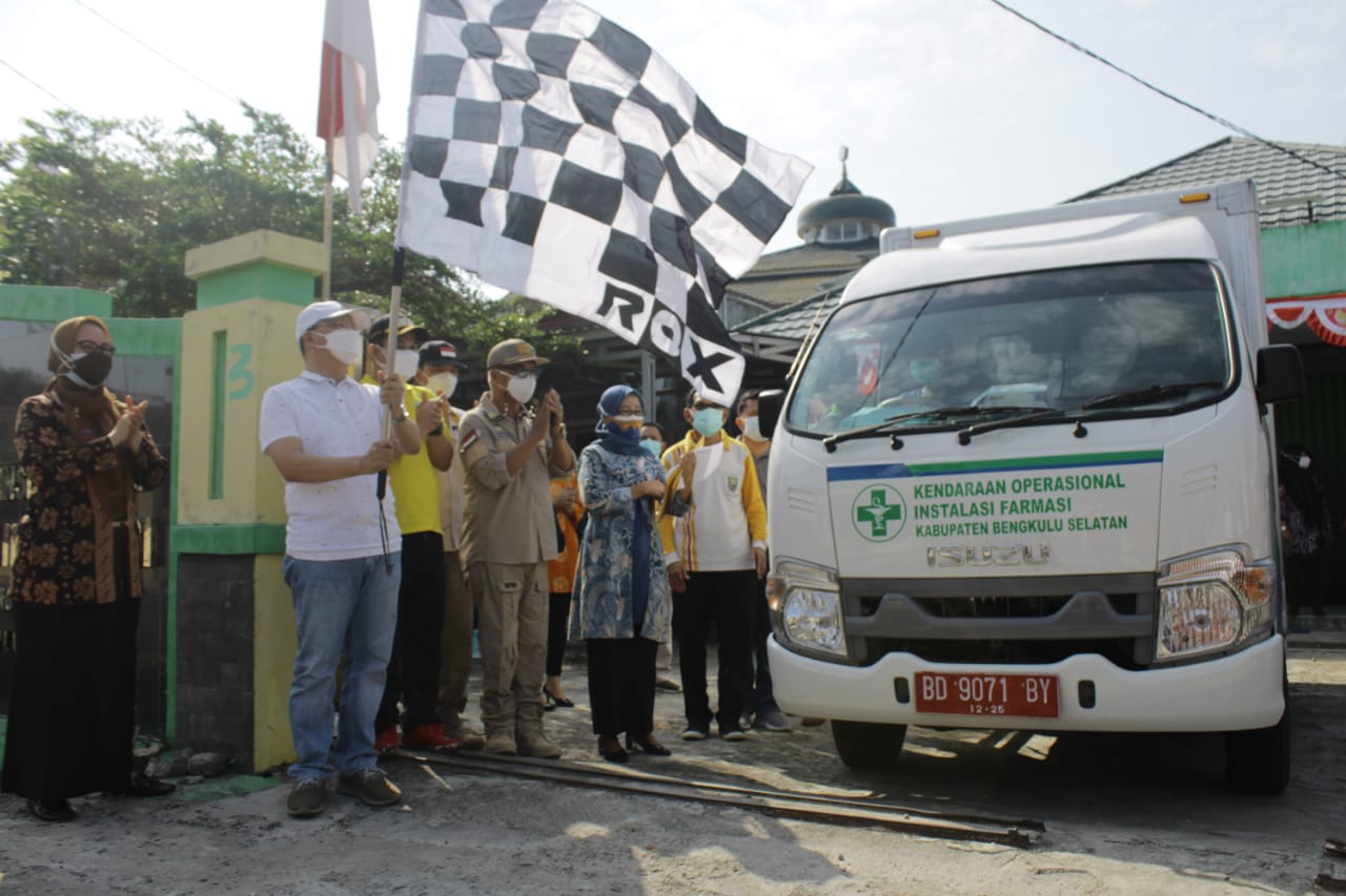 Gubernur Rohidin Lepas Distribusi 100 Ribu Dosis Vaksin