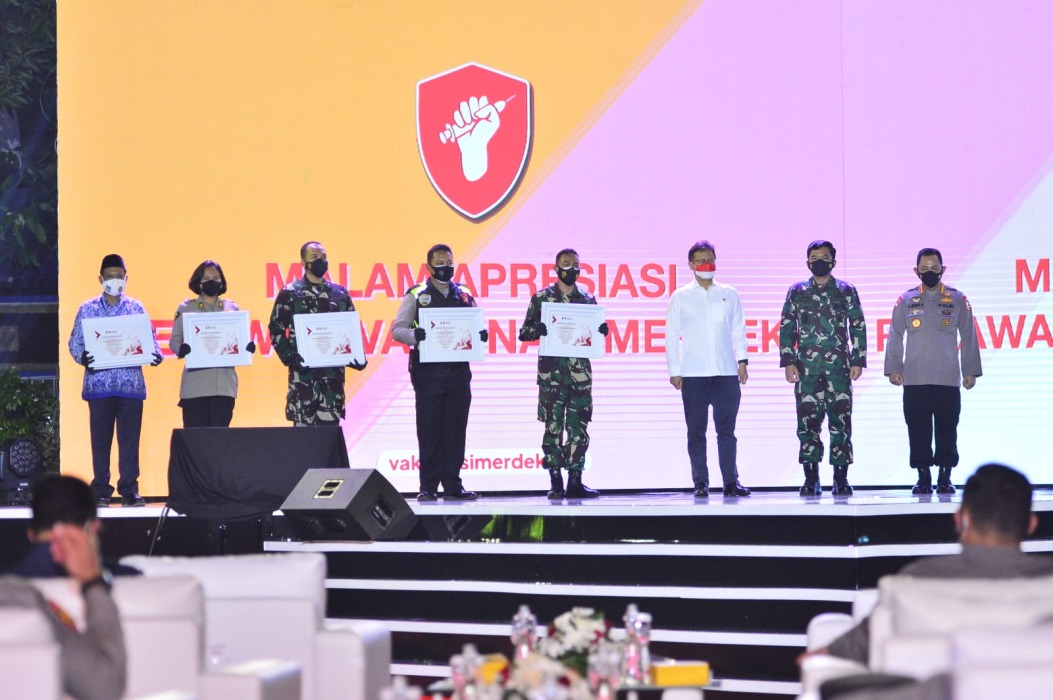 Malam Apresiasi Relawan, Kapolri: Akhiri Pandemi dengan Persatuan