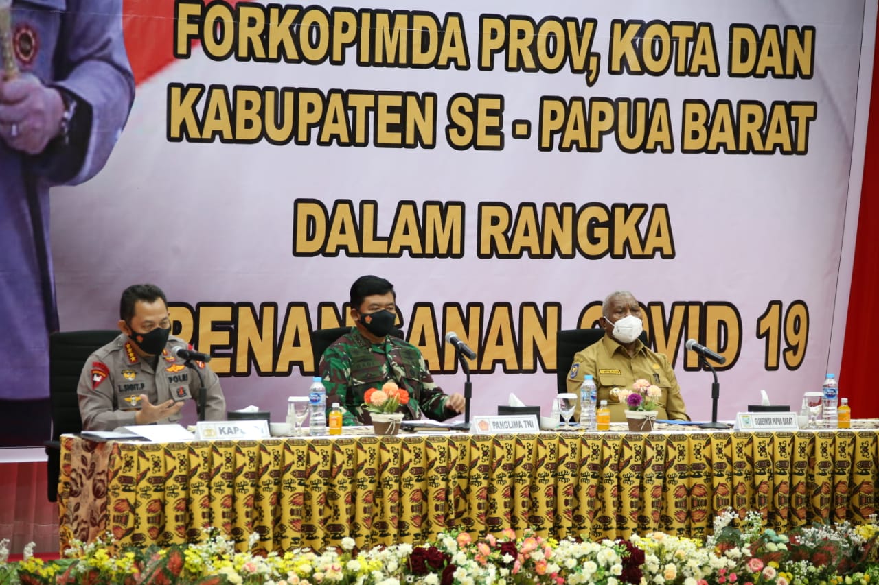 Kapolri Minta Ajak Warga Papua Barat Isolasi di Isoter dengan Pendekatan Adat