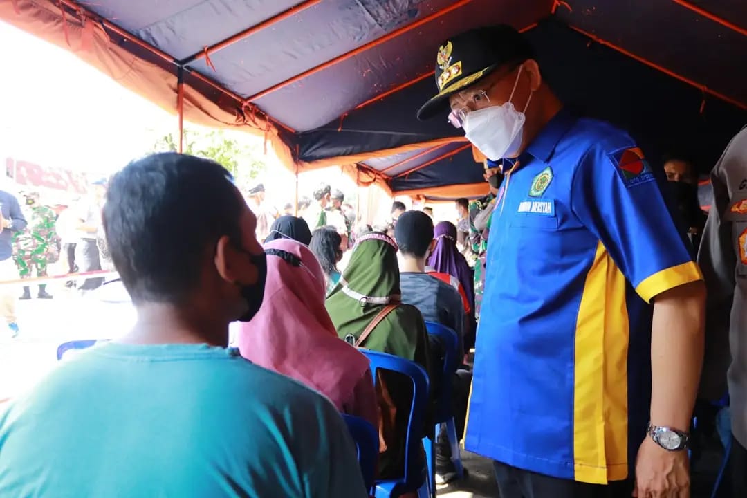 Gubernur Rohidin Ajak Masyarakat Segera Divaksin