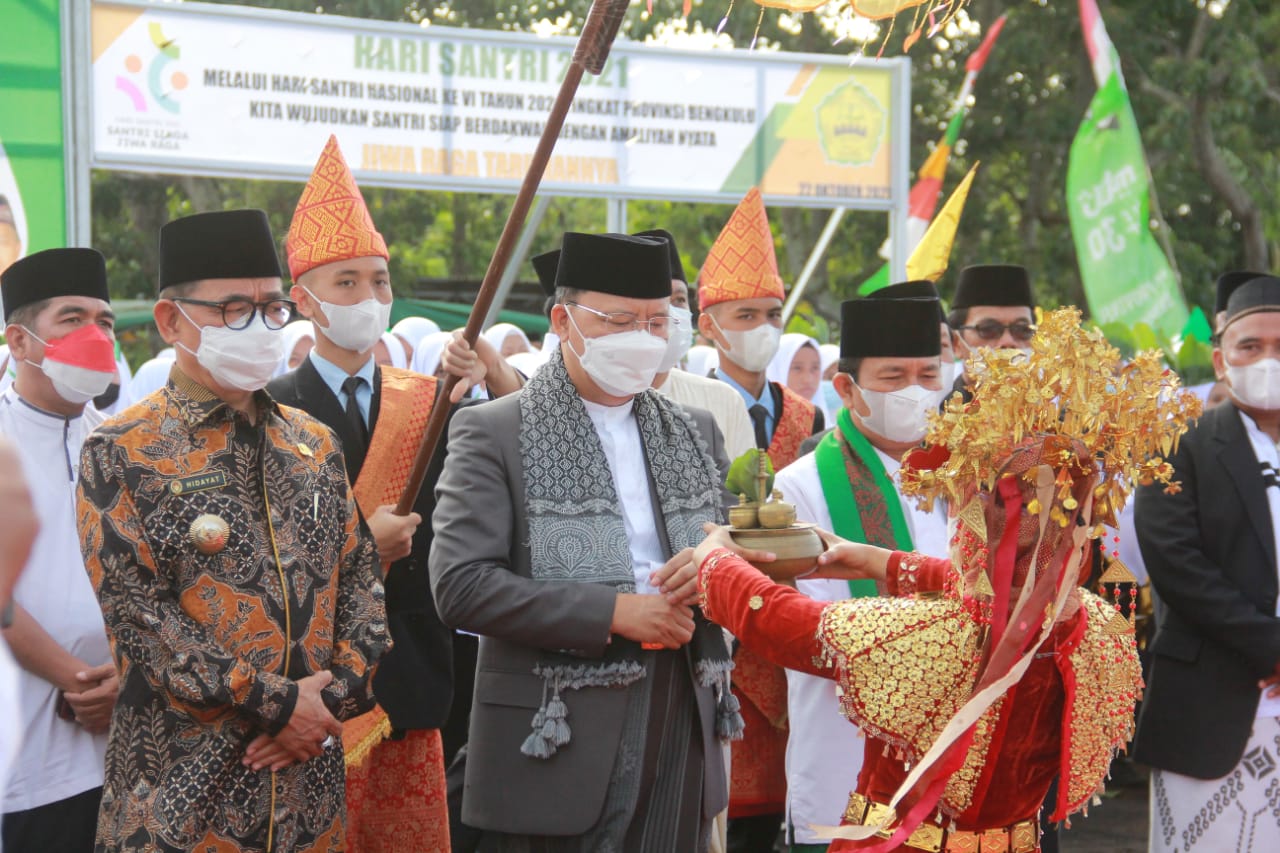 Hari Santri 2021, Gubernur Yakin Pesantren Semakin Maju