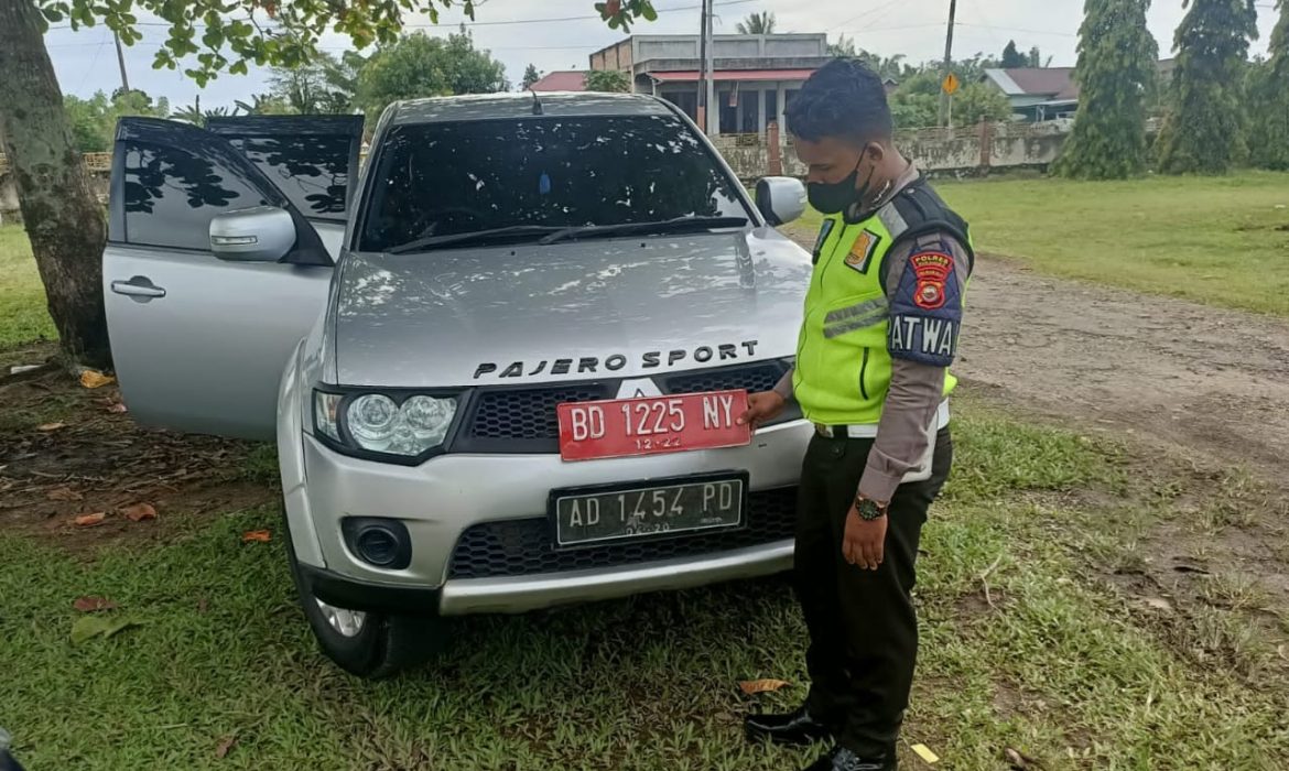 Palsukan Plat, Mobnas Milik Pemda Mukomuko Tertangkap Razia Polisi