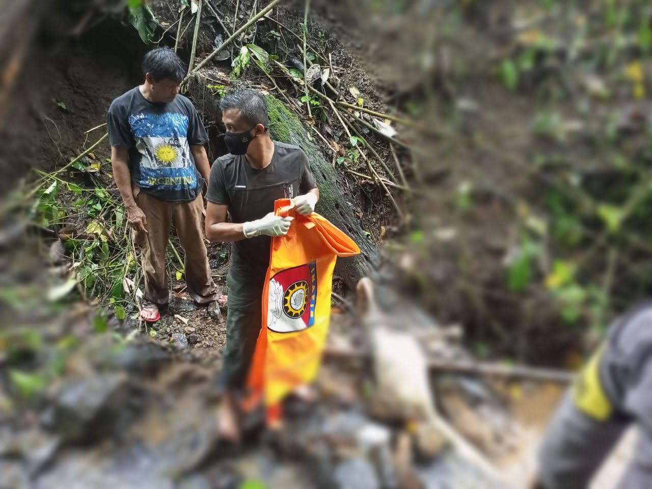 Mayat Tanpa Identitas Ditemukan di Tepi Sungai Tebat Monok