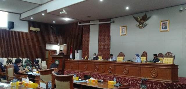 DPRD Gelar Paripurna Jawaban Gubernur Atas Pandangan Umum Fraksi terhadap Raperda APBD 2022