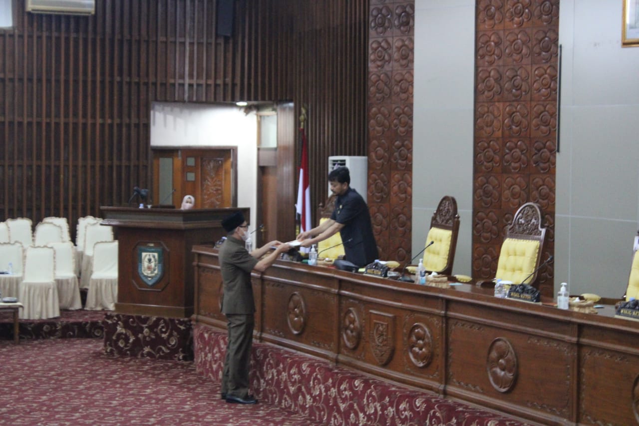 Jawaban Gubernur terhadap Pandangan Umum Fraksi atas Raperda Pencegahan Narkoba