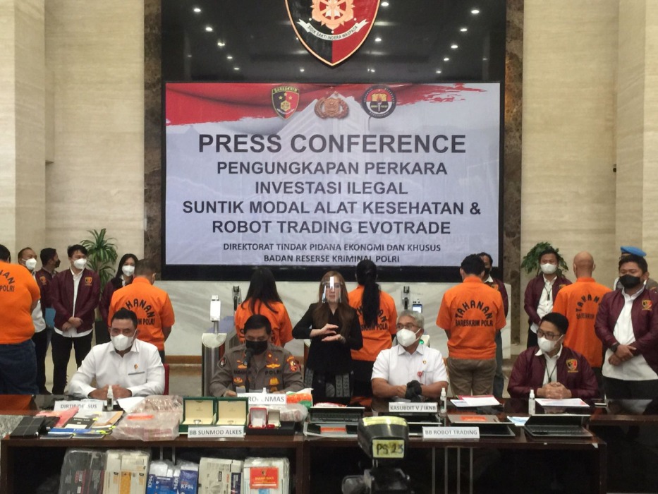Gedung Mabes Polri, Jakarta, Rabu (19/01/22). Foto, Tribatanews.polri