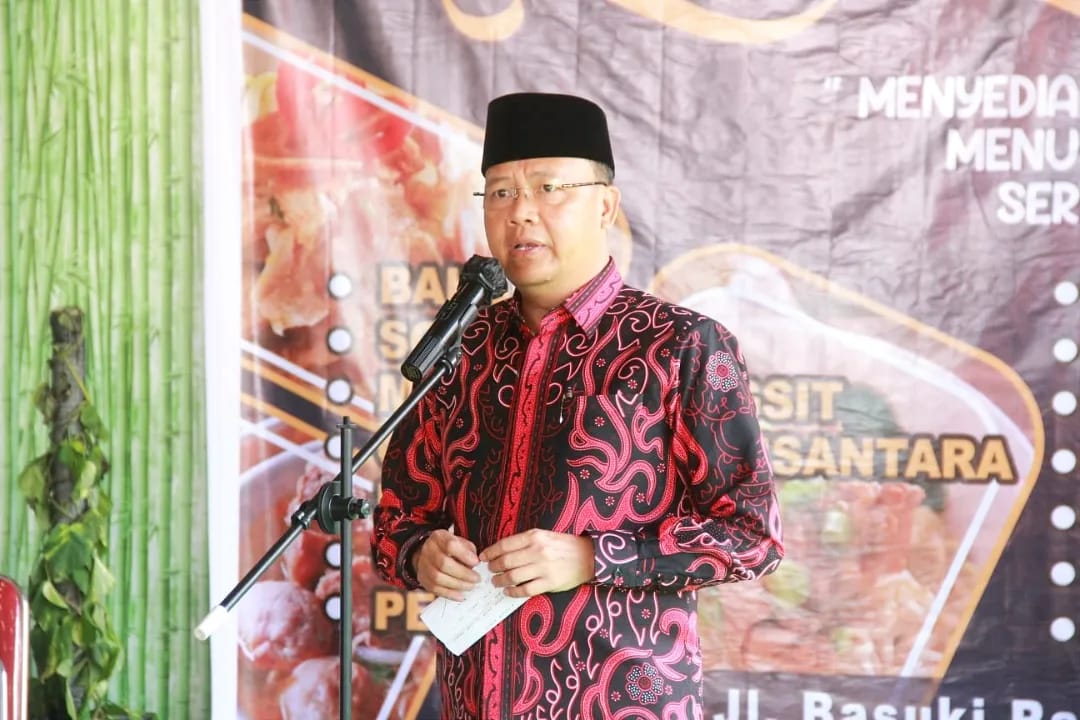 Gubernur Rohidin Launching Rajau Petinggi Food Court