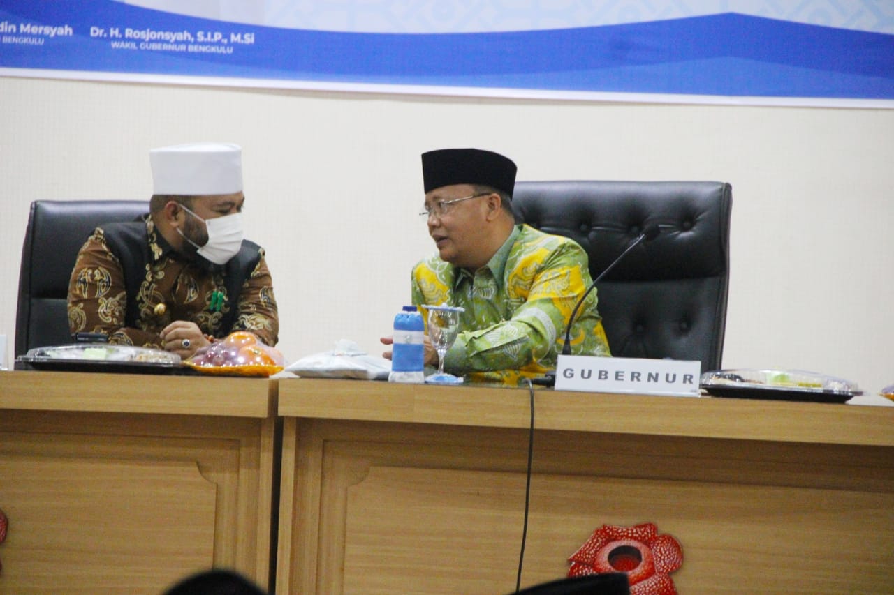 Rapat kordinasi Gubernur Bengkulu, Rohidin Mersyah dan Walikota Bengkulu, Helmi Hasan. Foto, MC