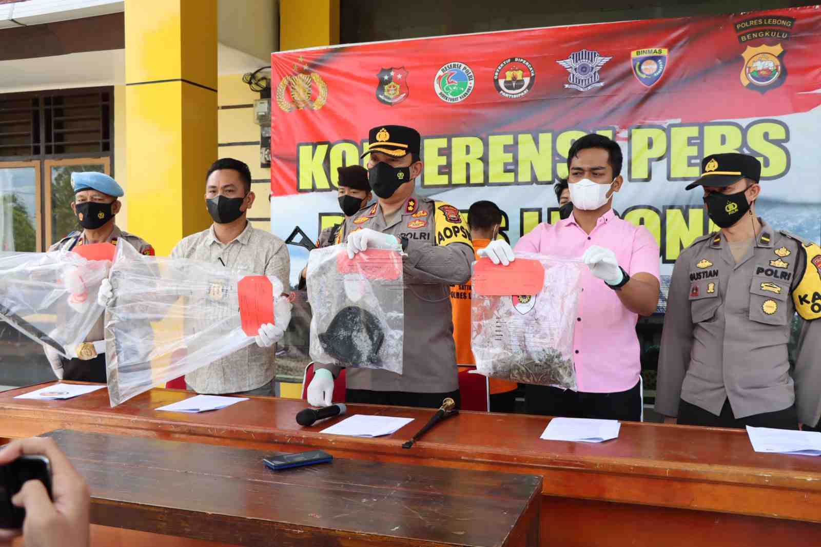 Pelaku Pembunuhan yang Bacok Leher Korban di Lebong Terancam Hukuman Mati