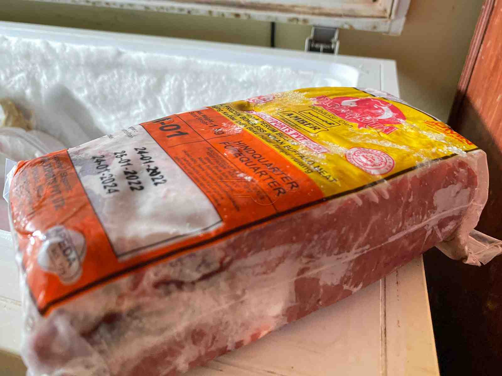 Daging Bulog Jadi Alternatif Warga Jelang Lebaran