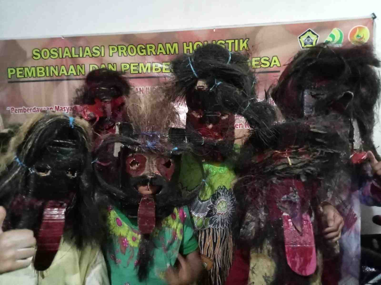 Sejumlah Warga Bertopeng Datangi Rumah-rumah di Desa Tapak Gedung Kepahiang
