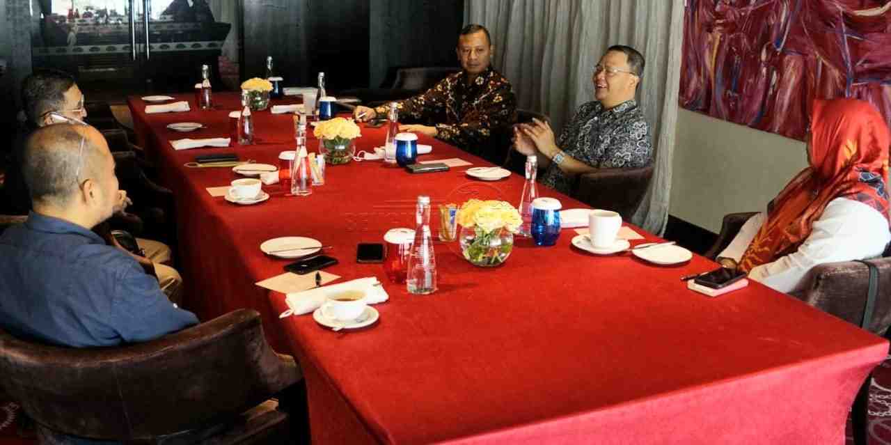 Gubernur Bengkulu Rohidin Mersyah melakukan pertemuan khusus bersama Pimpinan PT. Hutama Karya (HK). MC