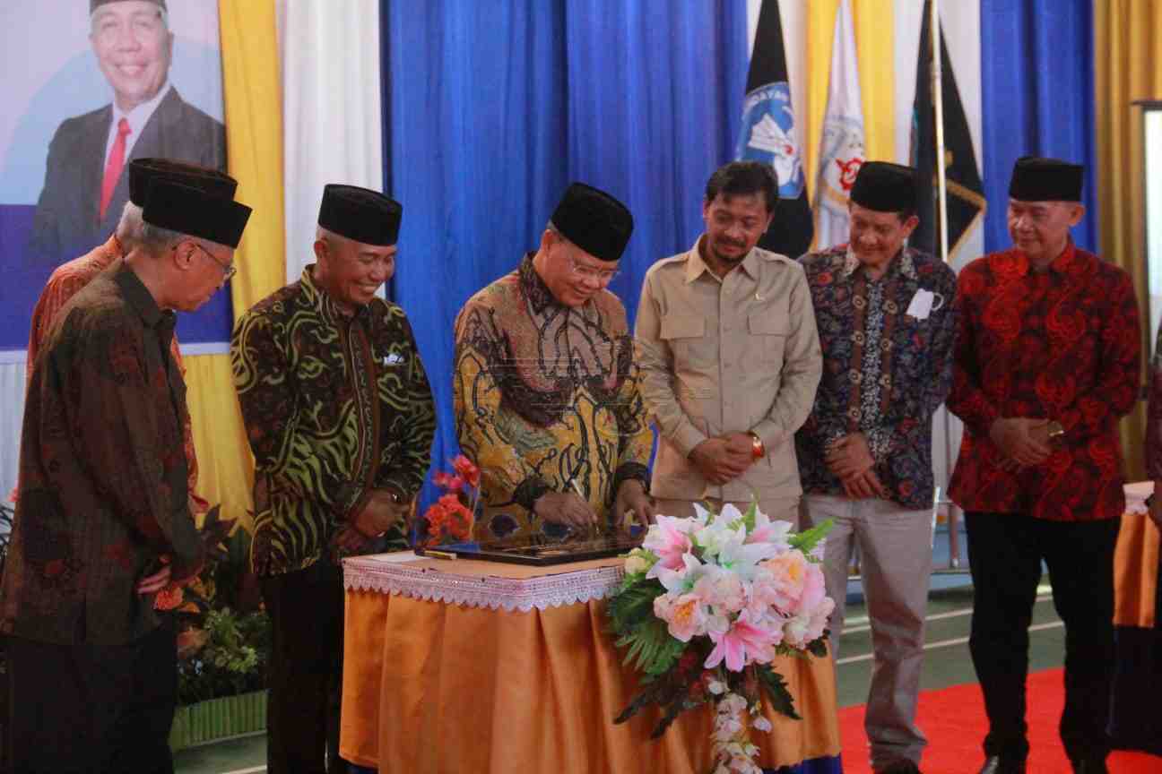 Unihaz Terima Hibah Gedung Senilai Tiga Miliar dari Pemprov