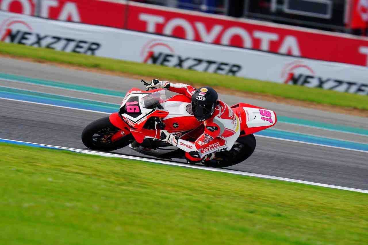 Pebalap Astra Honda Racing Team (AHRT) Rheza Danica. Foto, AHM