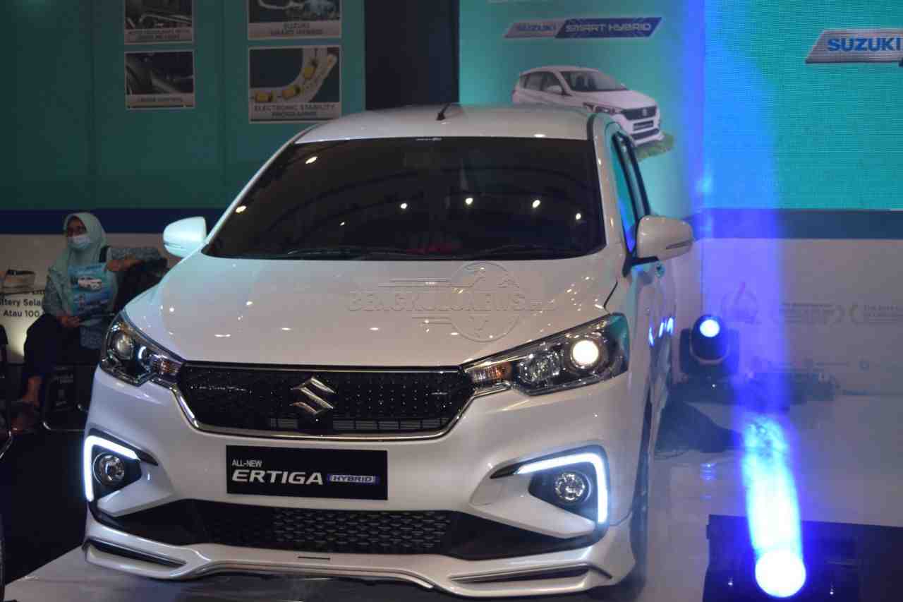 Suzuki Launching All – New Ertiga Smart Hybird
