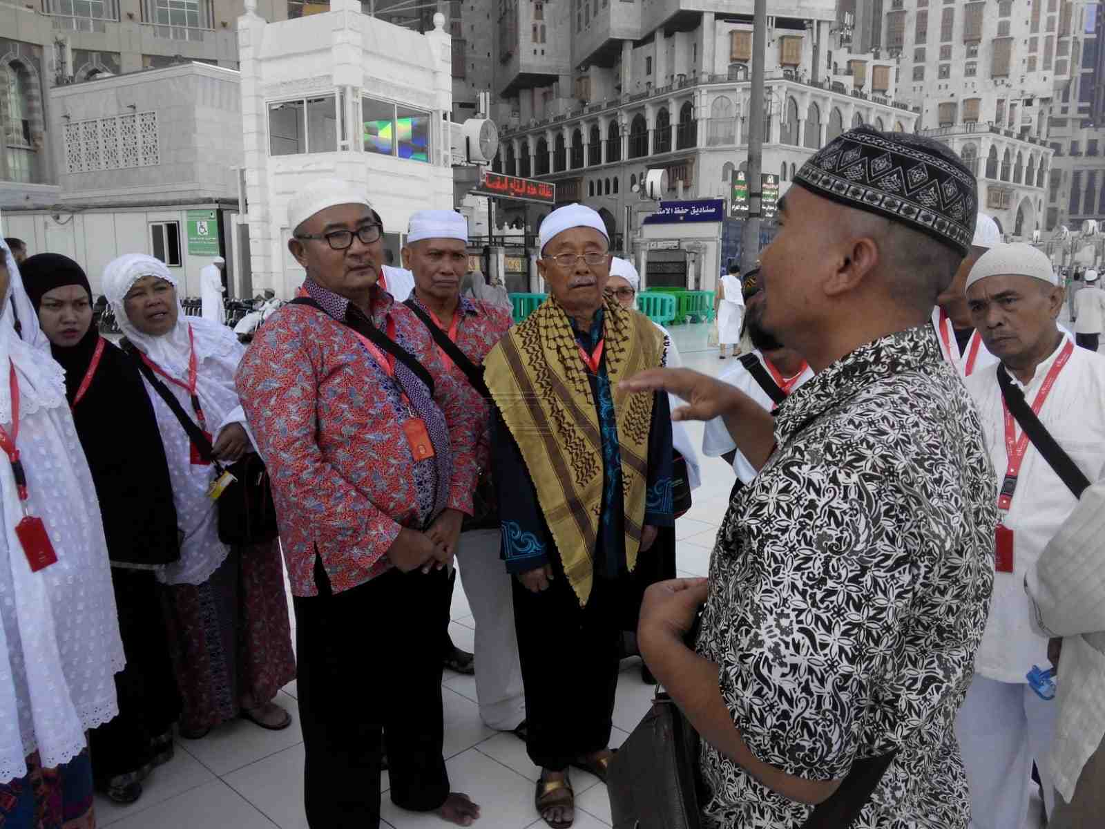 AKBP Arif, Anggota Polisi yang Berangkatkan Warga Umroh Secara Gratis