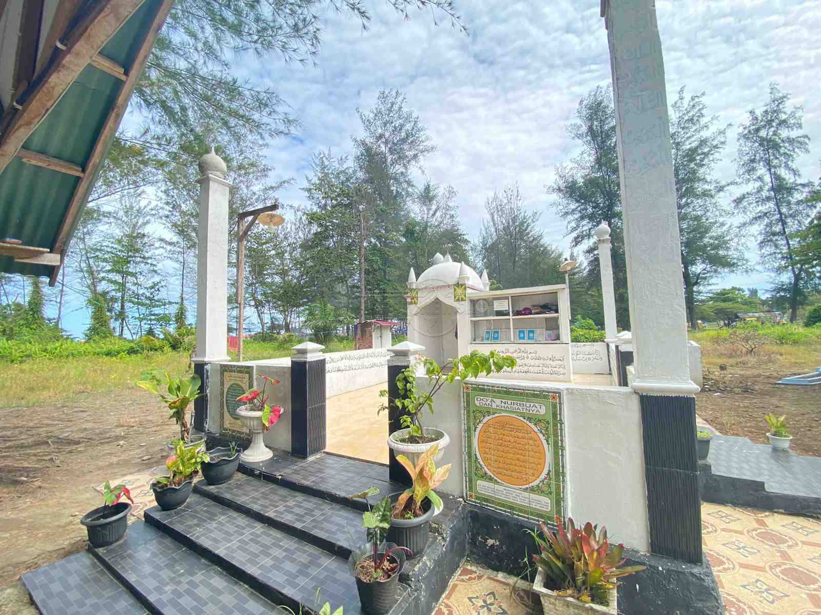 Surau Unik Tanpa Atap di Kelurahan Berkas, Tempat yang Tenang untuk Jemaah