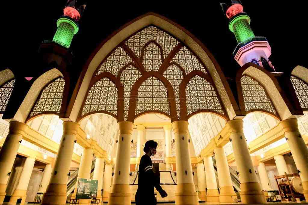Kemenparekraf Siapkan Panduan Destinasi Wisata Halal