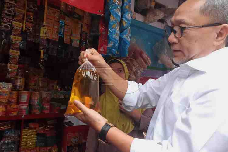 Mendag Luncurkan MinyaKita, Tekan Harga Minyak Goreng dan Turunnya Harga TBS Sawit