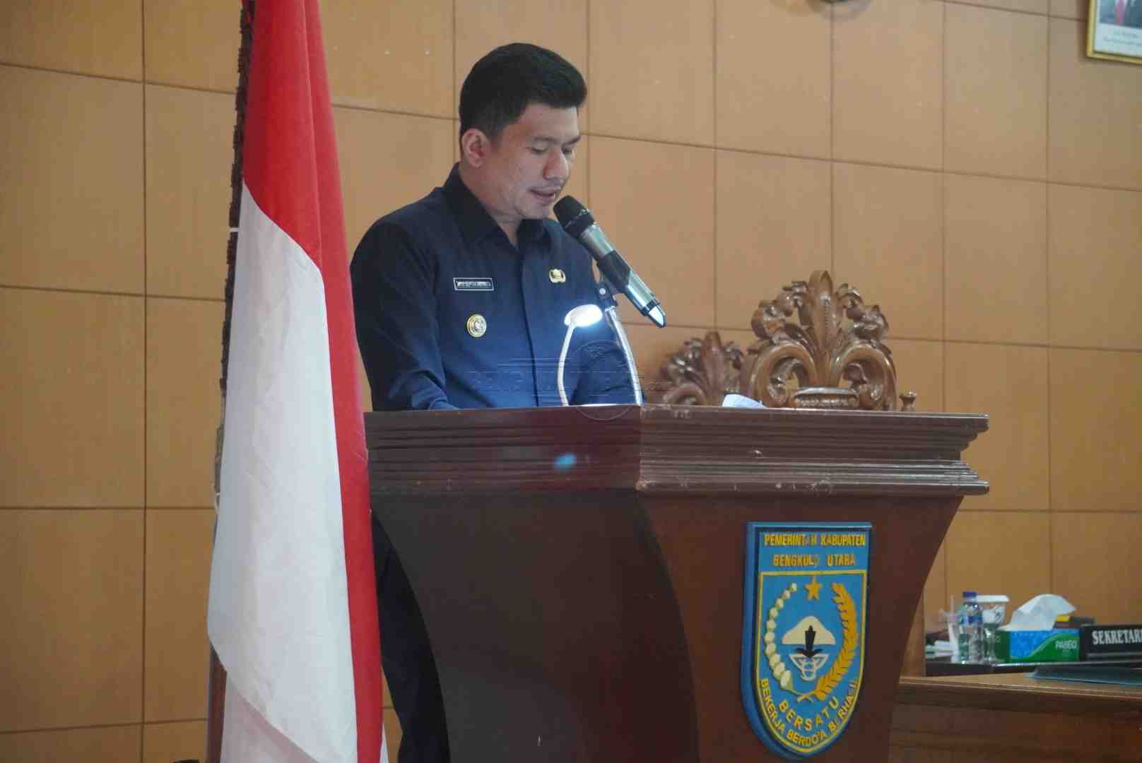 Wabup Arie Jawab Pandangan Umum Fraksi Atas Perubahan Raperda Nomor 14 Tahun 2016