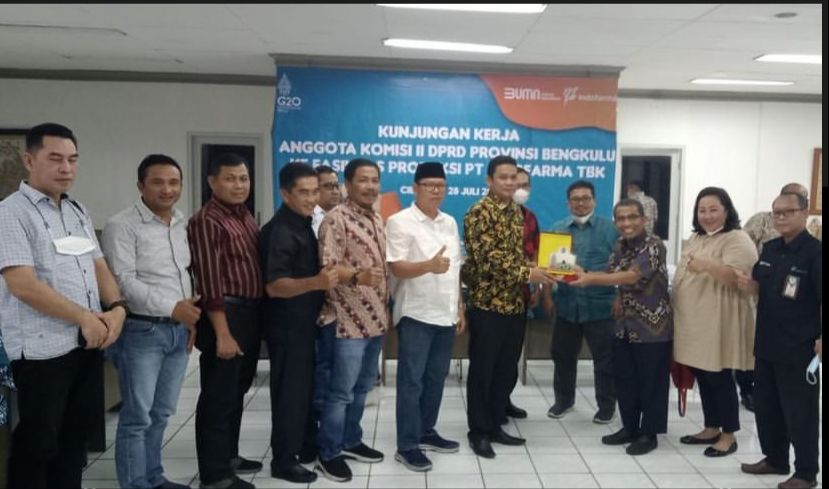 Kerja Sama BUMN dan BUMD Keuntungan Bagi Petani