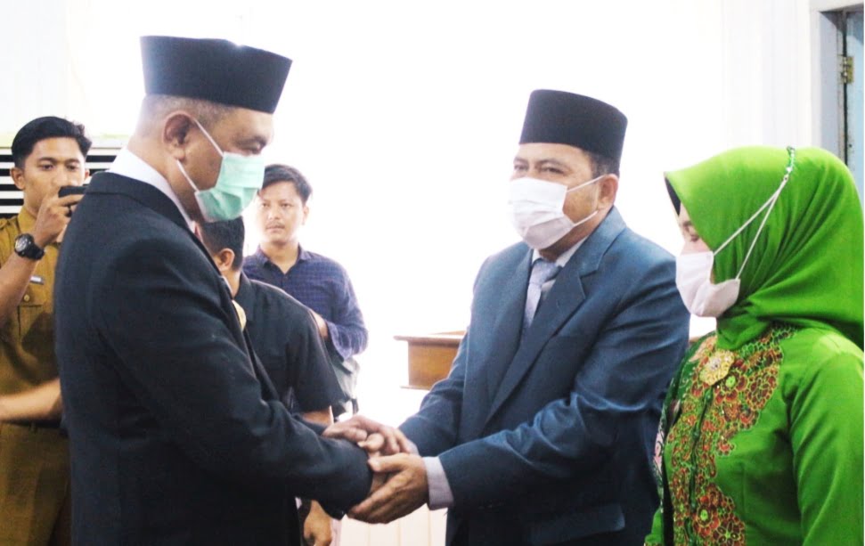 Bupati Heriyandi Roni Lantik Hendri Donal Sebagai Penjabat Sekda