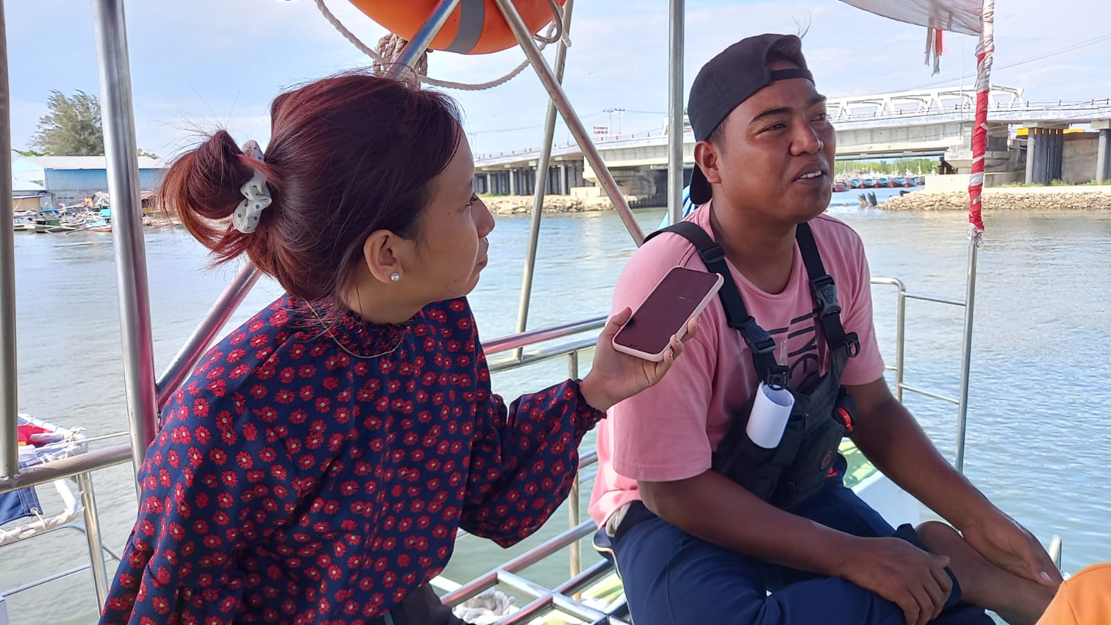Cerita Tenaga Kerja Bongkar Muat Pelabuhan, Kerja Tak Kenal Waktu