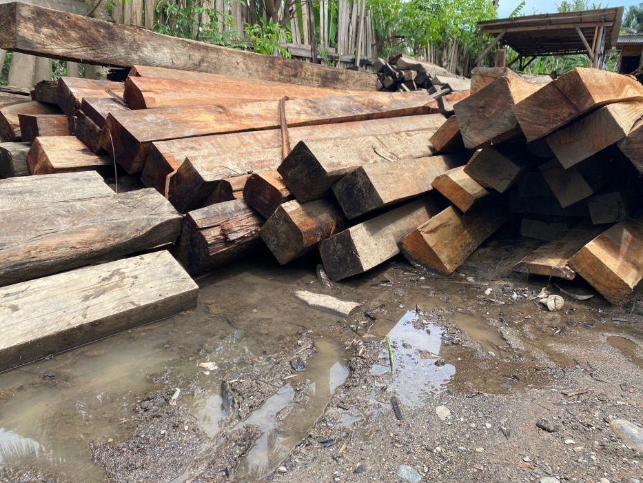 Dampak Banjir, Usaha Depot Kayu di Rawa Makmur Alami Kerugian Puluhan Juta