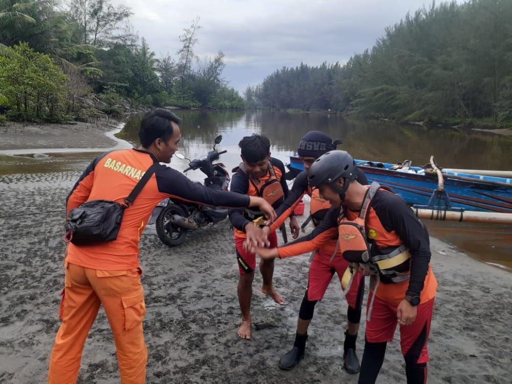 Nelayan Hilang Saat Melaut di Pantai Tapak Paderi